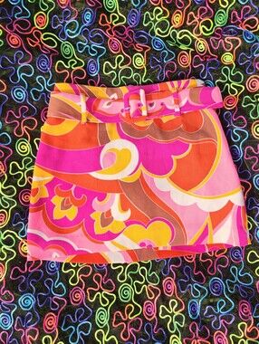 "Felicity Shagwell" Retro Print Mini Skirt with Belt